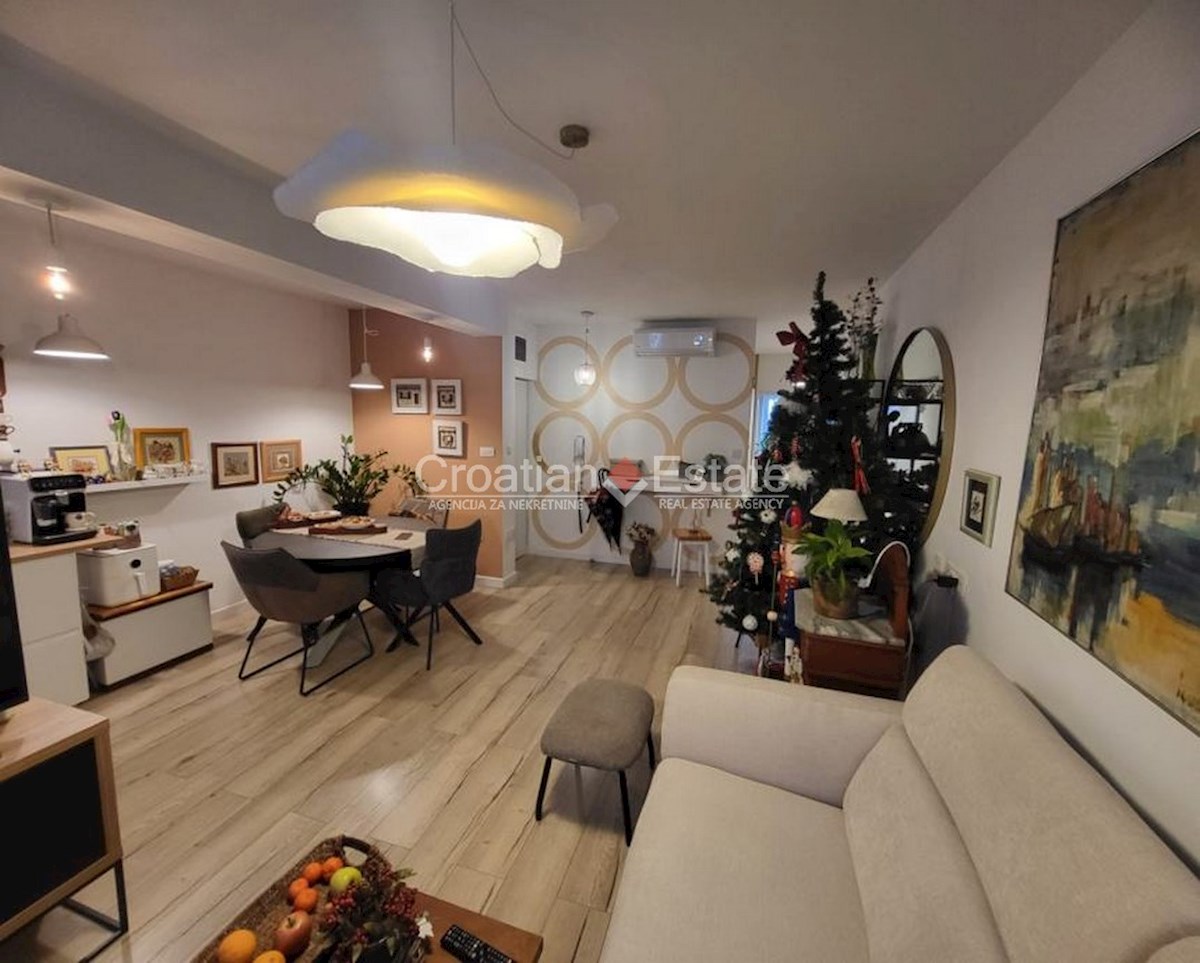 Flat For sale - SPLITSKO-DALMATINSKA SPLIT