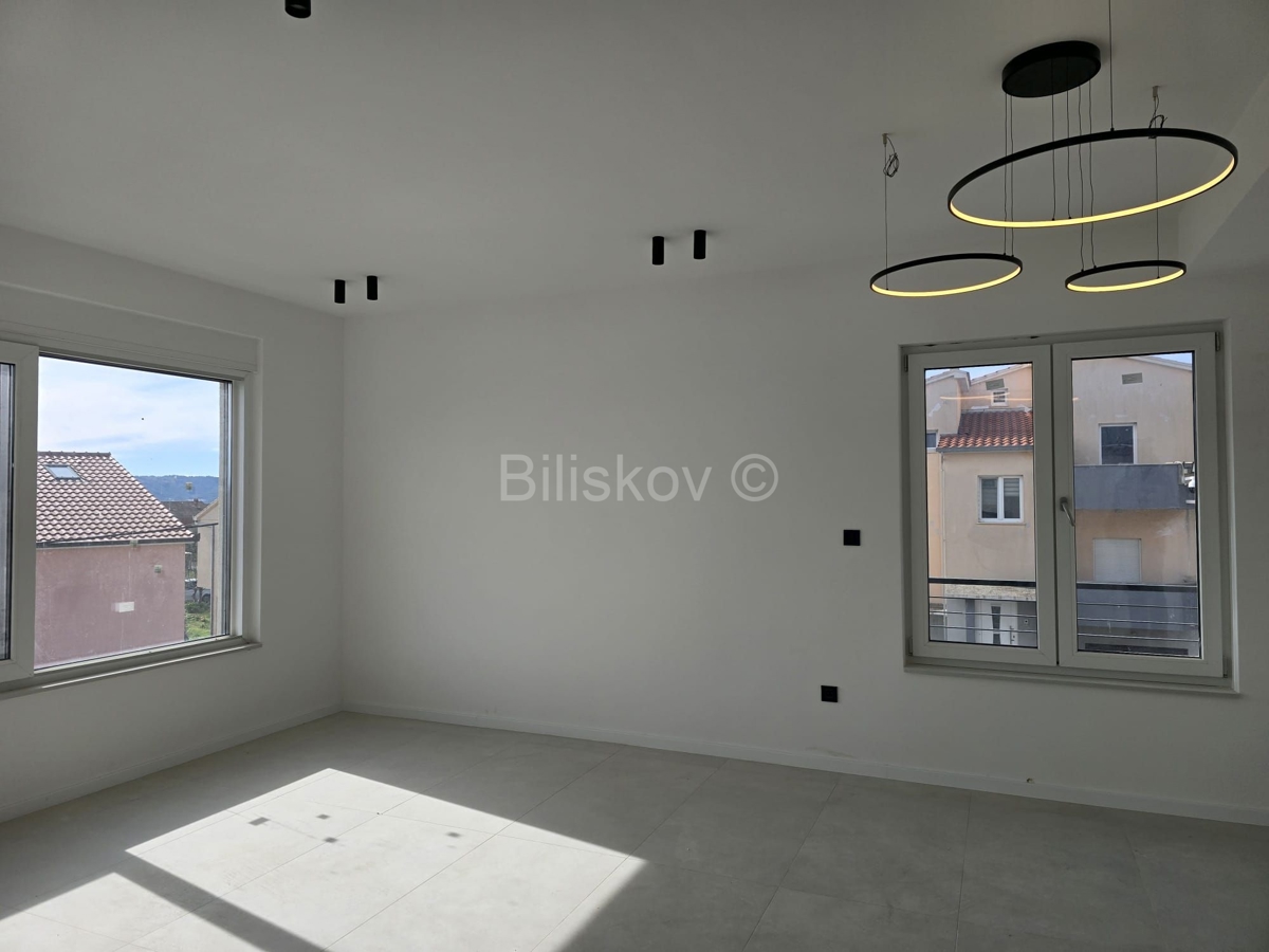Appartement À vendre - Splitsko-dalmatinska Kaštela - foto 1/10
