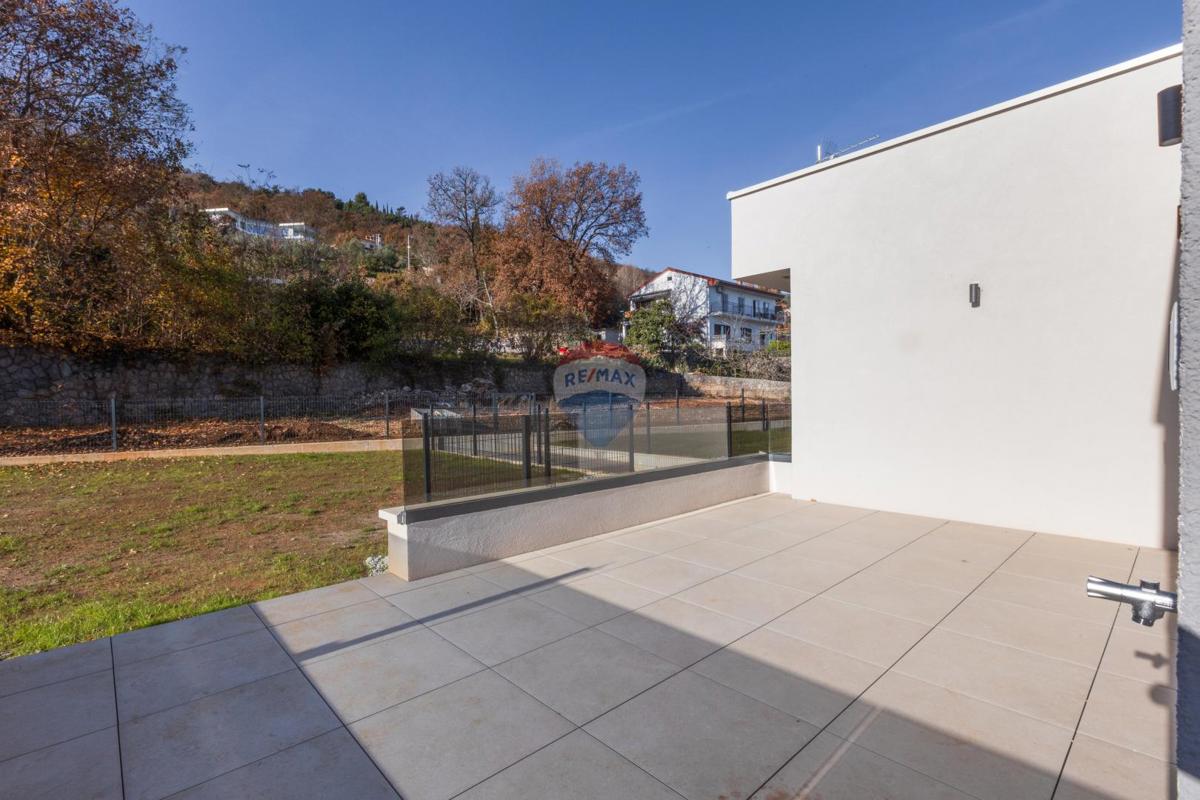 Flat For sale - PRIMORSKO-GORANSKA LOVRAN