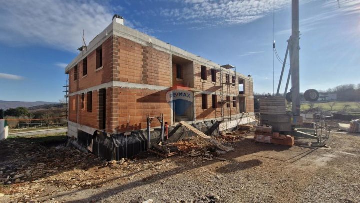 Poslovni prostor na prodaju 164 m² – Barban