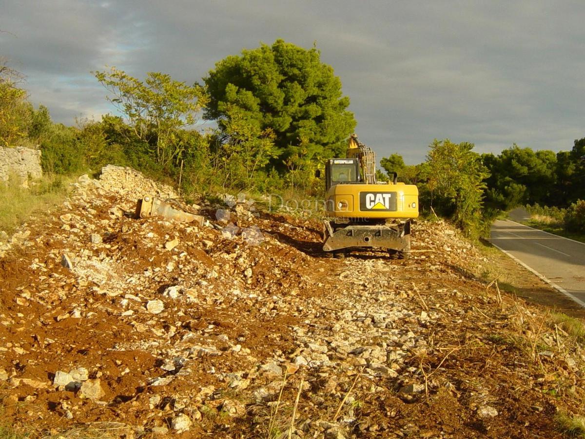 Land For sale - SPLITSKO-DALMATINSKA ŠOLTA