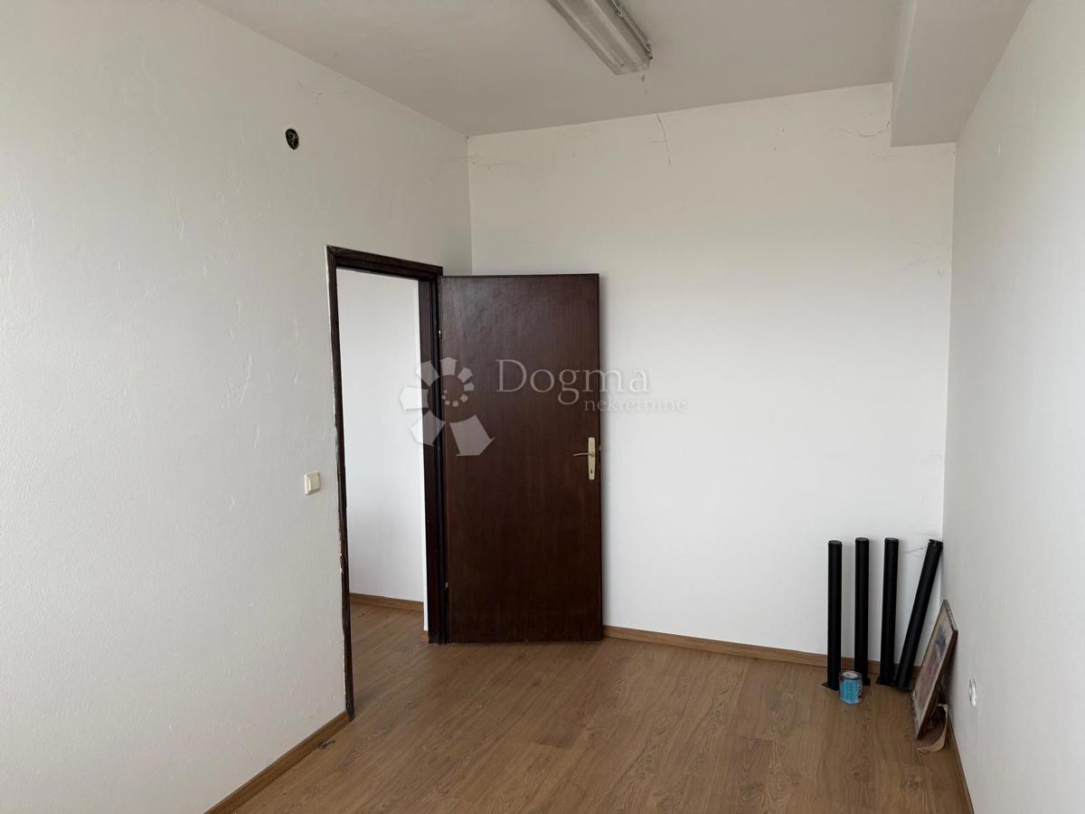 Lokal użytkowy Na sprzedaż - Varaždinska Novi Marof - foto 3/7
