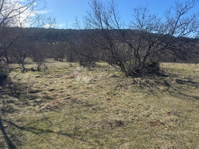 Pozemek na prodej 3773 m² – Bakar