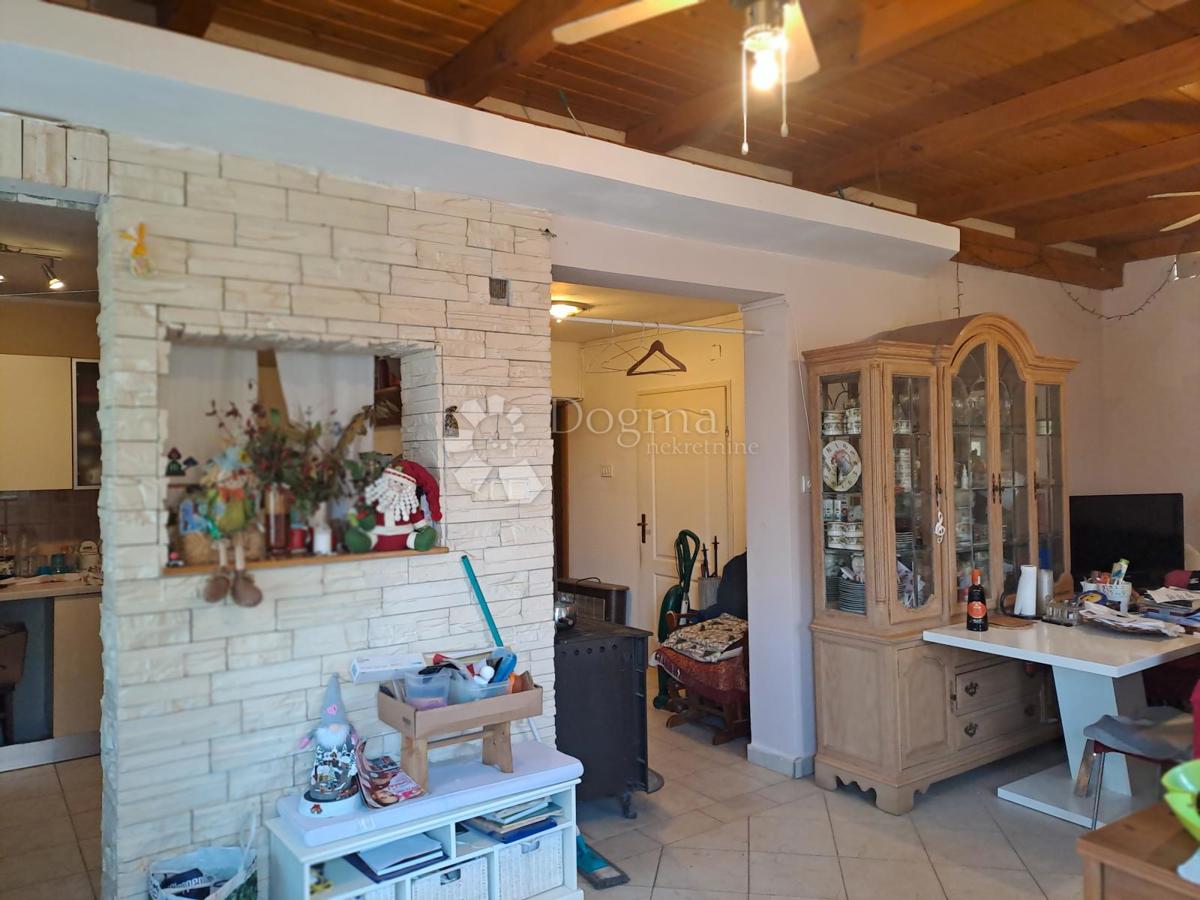 Maison À vendre - SISAČKO-MOSLAVAČKA GVOZD