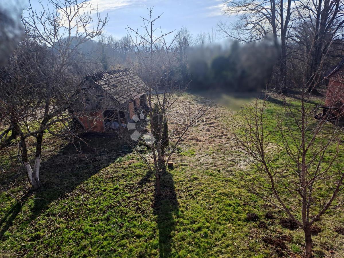 Maison À vendre - SISAČKO-MOSLAVAČKA GVOZD