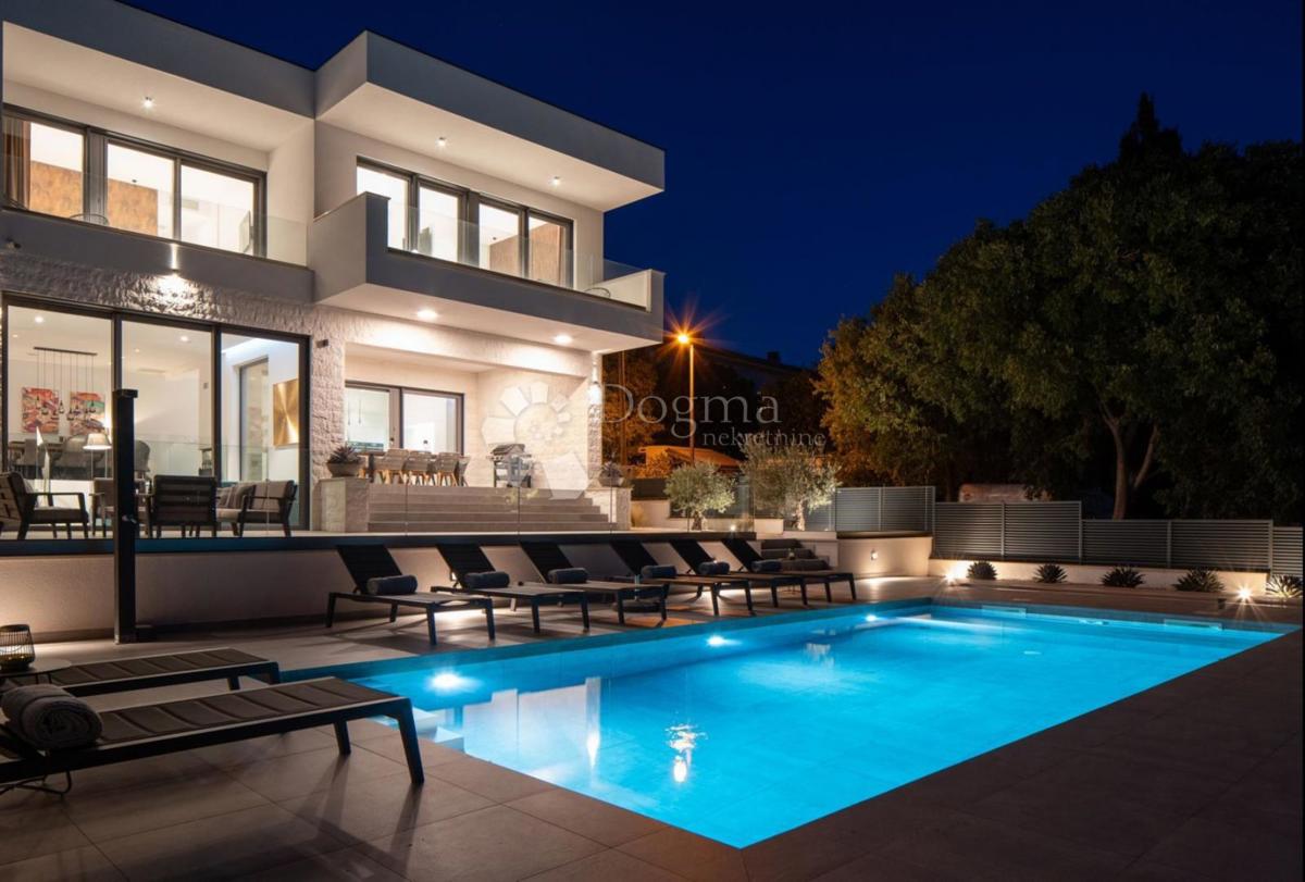 Haus Zu verkaufen - SPLITSKO-DALMATINSKA SEGET