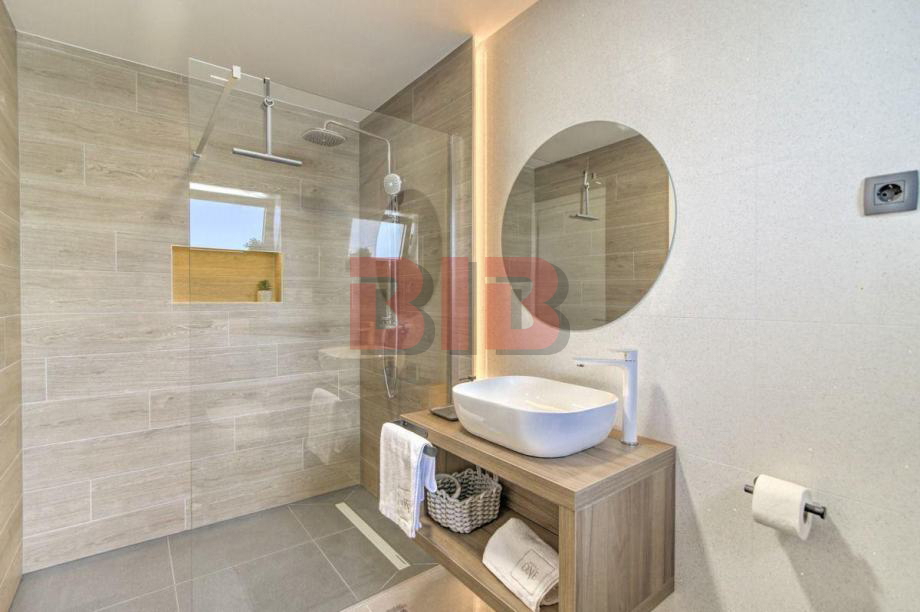 House For sale - PRIMORSKO-GORANSKA NOVI VINODOLSKI