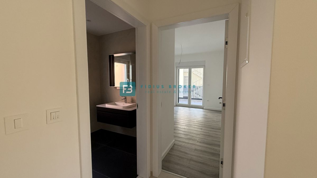 Flat For sale - ŠIBENSKO-KNINSKA VODICE