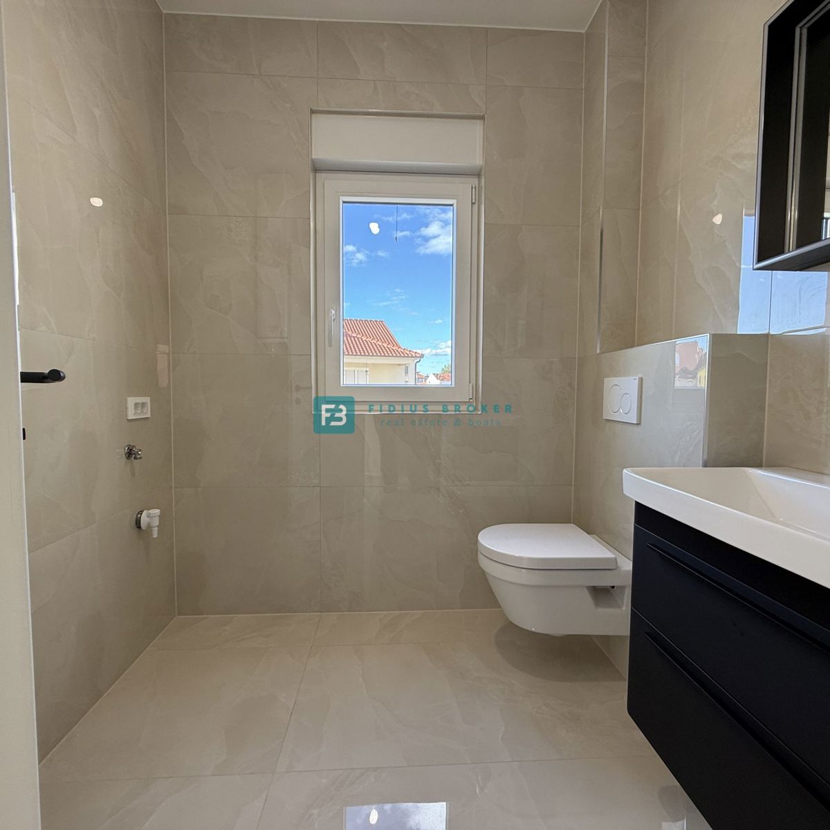 Flat For sale - ŠIBENSKO-KNINSKA VODICE