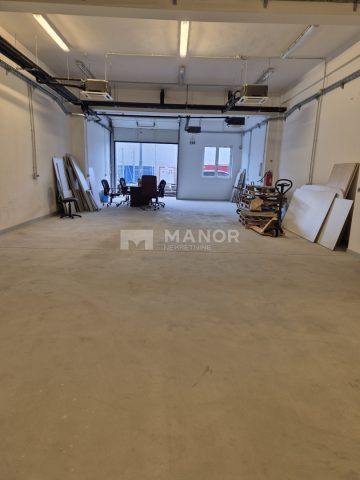Locaux commerciaux à louer 340 m² – Rijeka