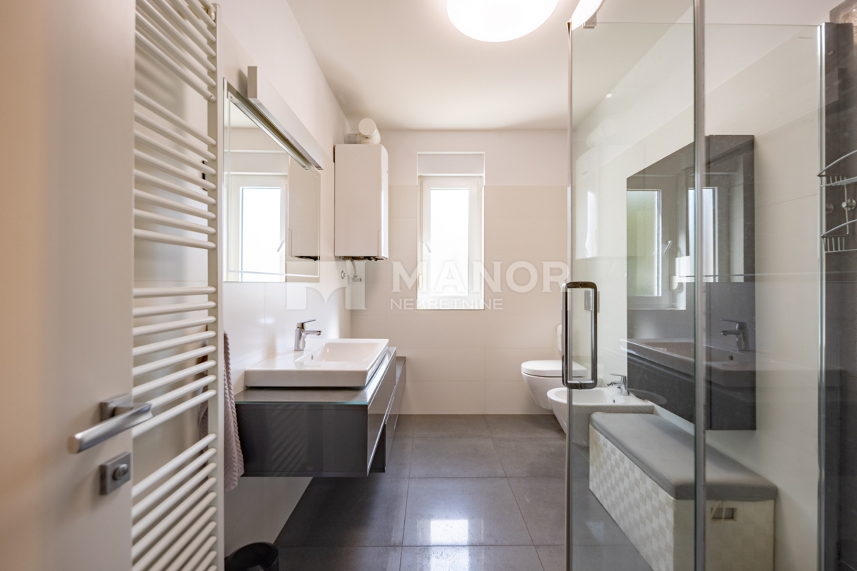 Appartement À louer - PRIMORSKO-GORANSKA RIJEKA
