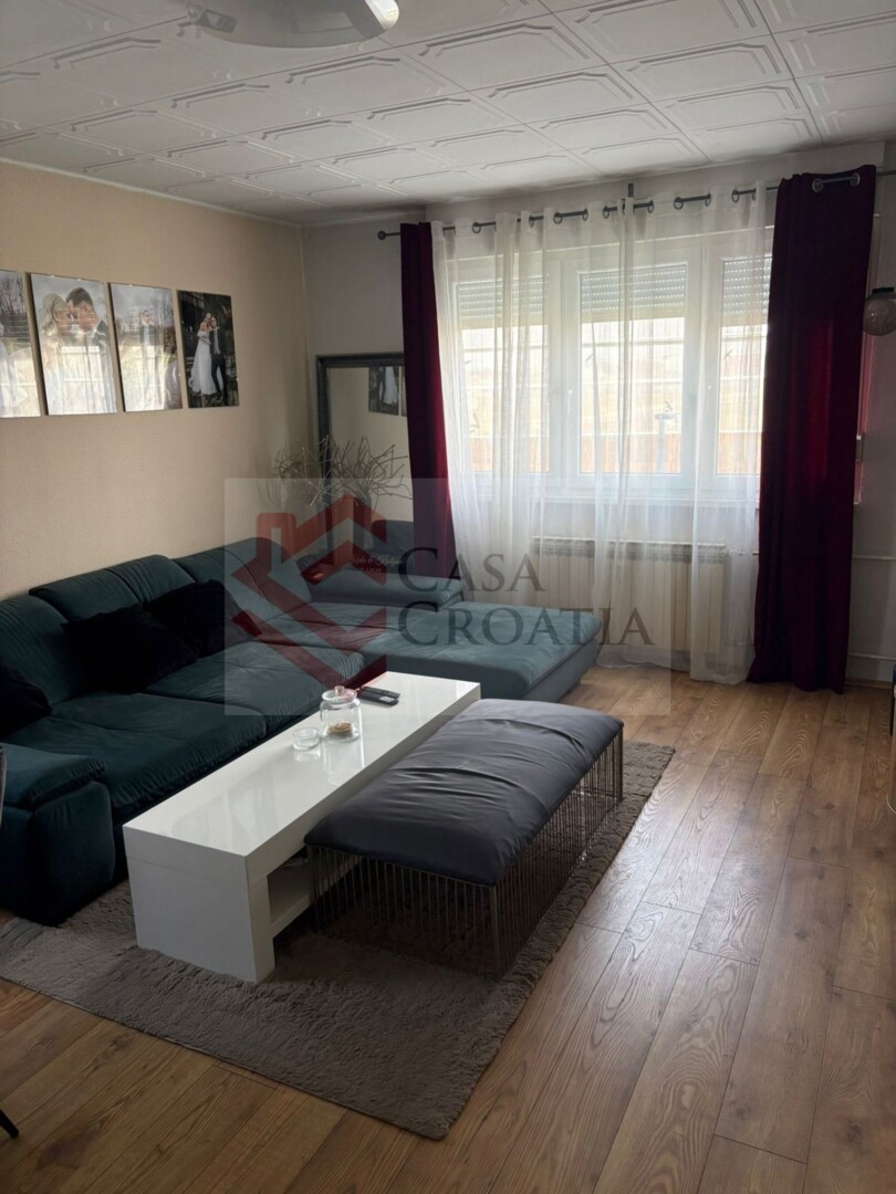 Stan Na prodaju - ZAGREBAČKA VELIKA GORICA