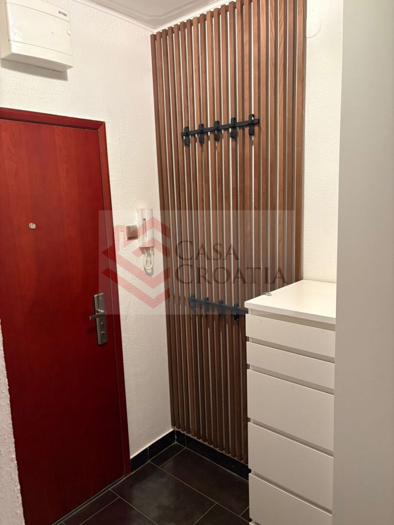 Stan Na prodaju - ZAGREBAČKA VELIKA GORICA