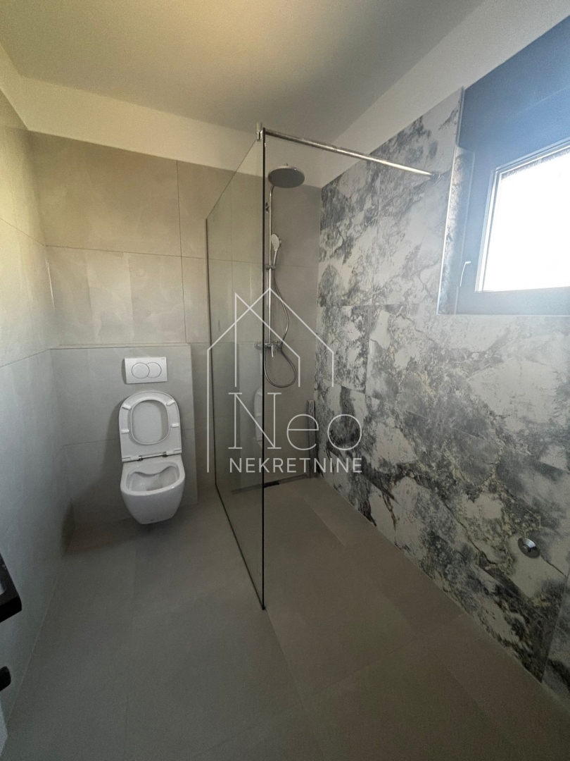 Flat For sale - ŠIBENSKO-KNINSKA TRIBUNJ