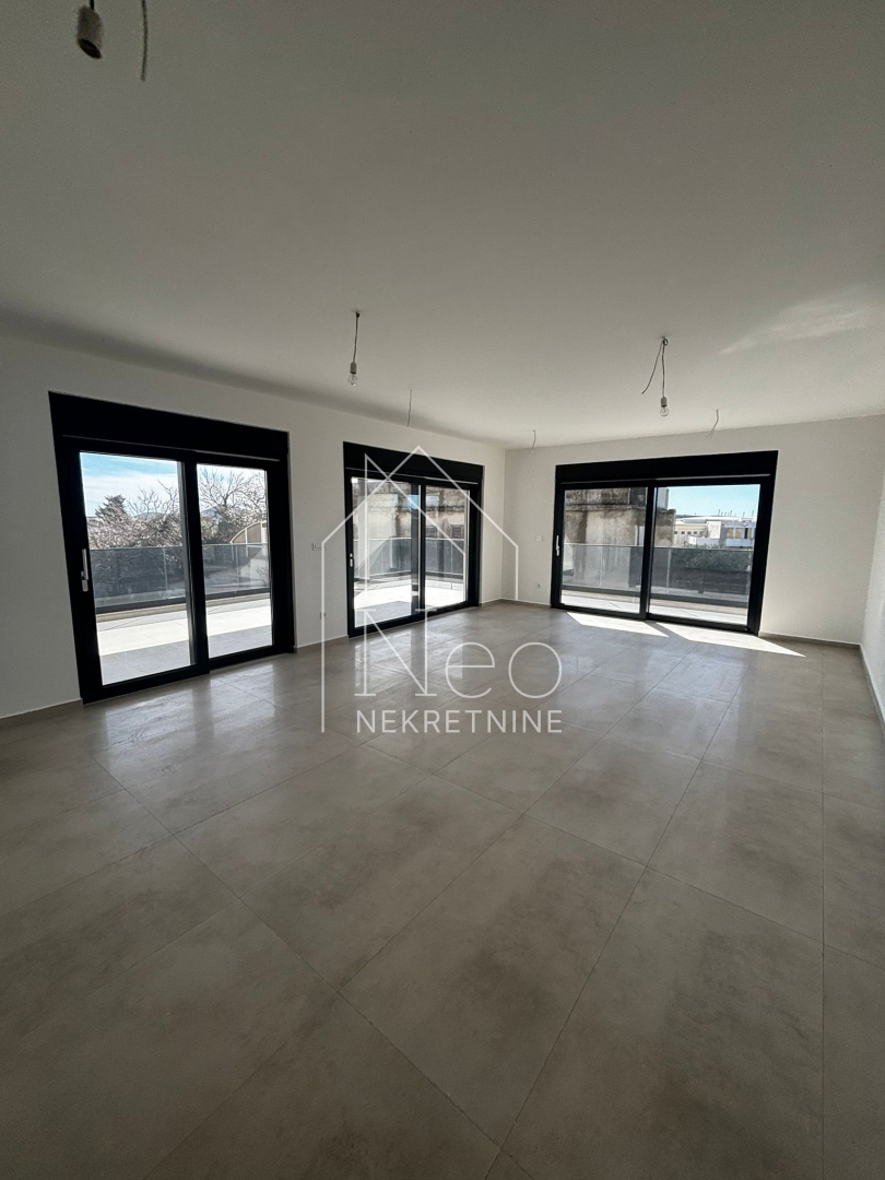 Flat For sale - ŠIBENSKO-KNINSKA TRIBUNJ