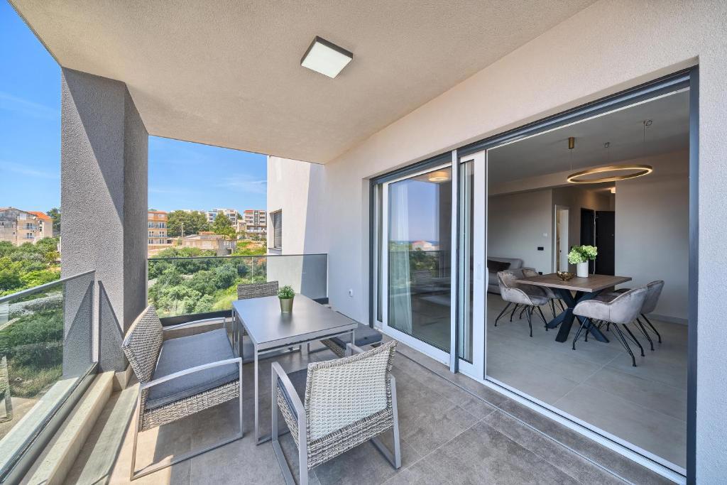 Flat For sale - ŠIBENSKO-KNINSKA PRIMOŠTEN