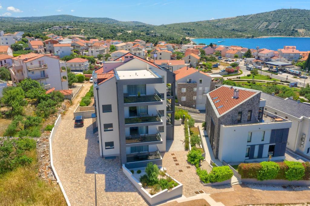 Flat For sale - ŠIBENSKO-KNINSKA PRIMOŠTEN
