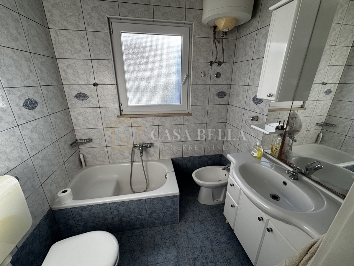 Kuća Na prodaju - PRIMORSKO-GORANSKA CRIKVENICA