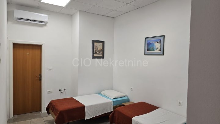 Lokal użytkowy do wynajęcia 900 m² – Split