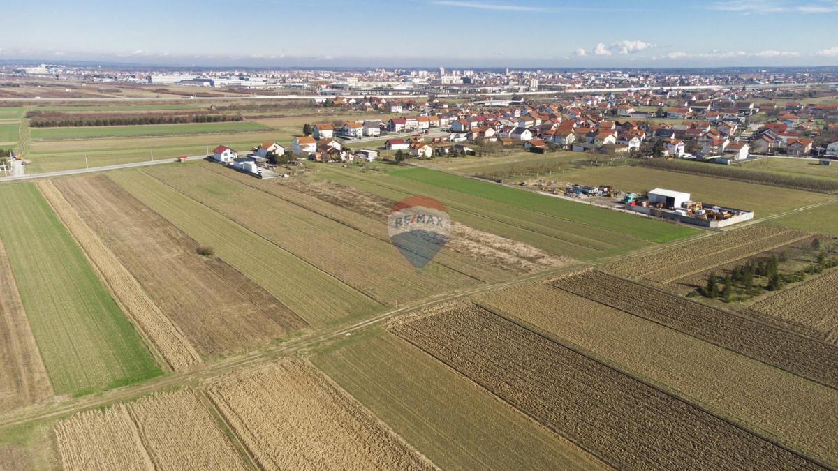 Zemljište Na prodaju - ZAGREBAČKA VELIKA GORICA