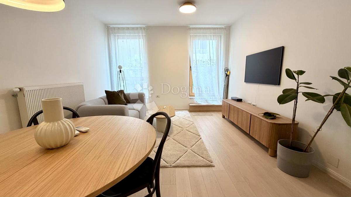 Appartement À louer - Grad Zagreb Zagreb - foto 4/15