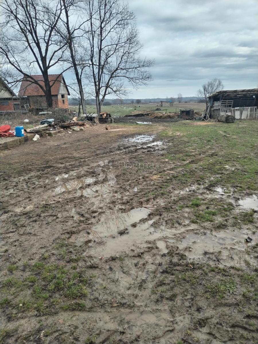 Parcela Na predaj - KARLOVAČKA KARLOVAC