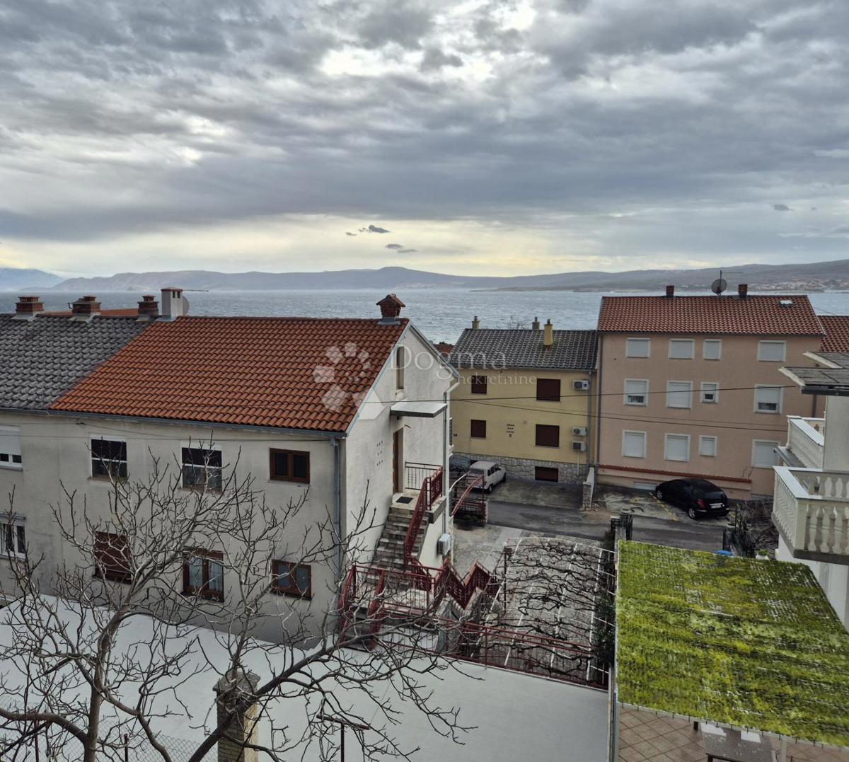 Stan Na prodaju - PRIMORSKO-GORANSKA CRIKVENICA