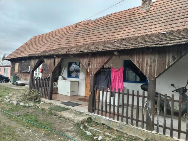 Casa in vendita 1233 m² – Karlovac