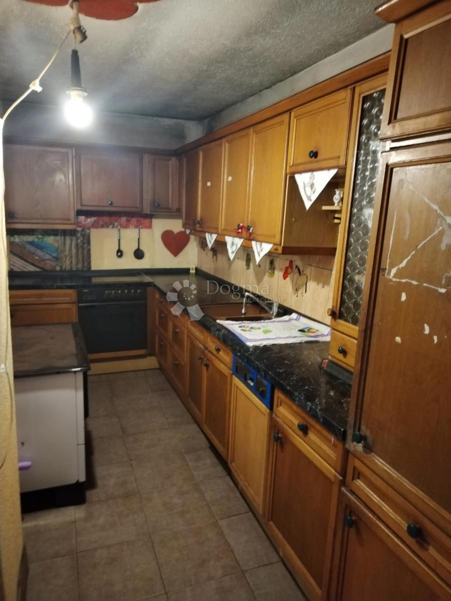 Kuća Na prodaju - KARLOVAČKA KARLOVAC