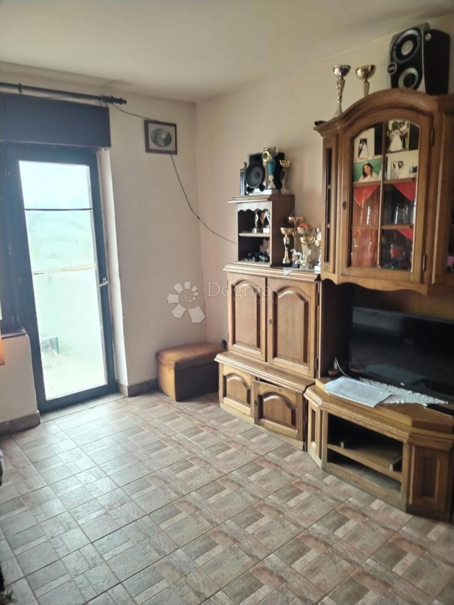 Kuća Na prodaju - KARLOVAČKA KARLOVAC