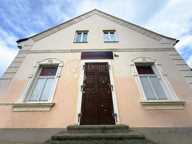 Commerciale da affittare 200 m² – Varaždin