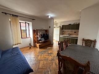Hiša Na predaj - PRIMORSKO-GORANSKA BAKAR