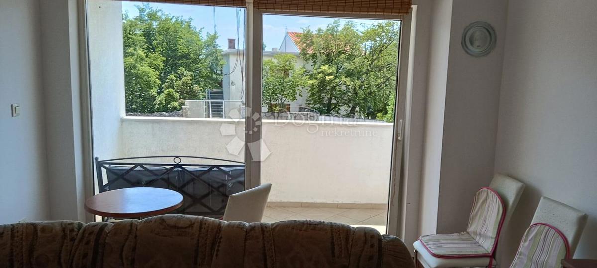 Stan Na prodaju - PRIMORSKO-GORANSKA CRIKVENICA