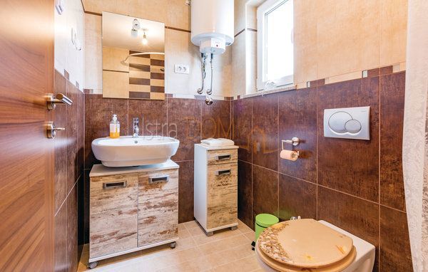 Casa In vendita - ISTARSKA FAŽANA