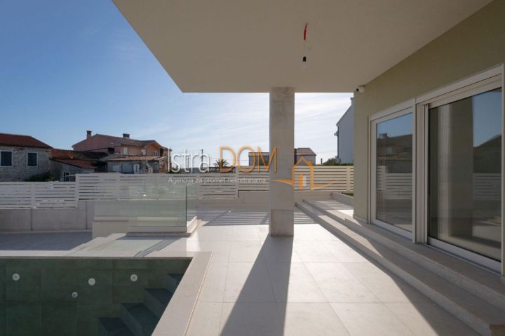 Casa In vendita - Istarska Ližnjan - foto 4/16