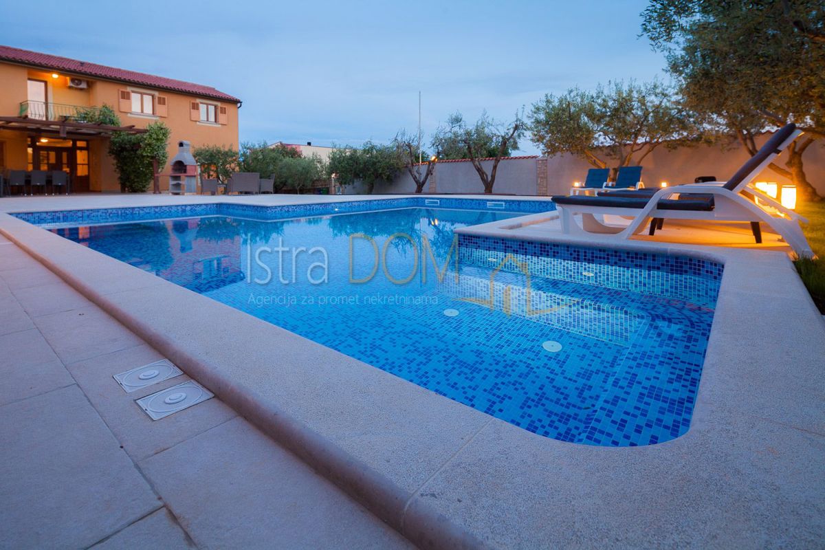 House For sale - ISTARSKA MEDULIN