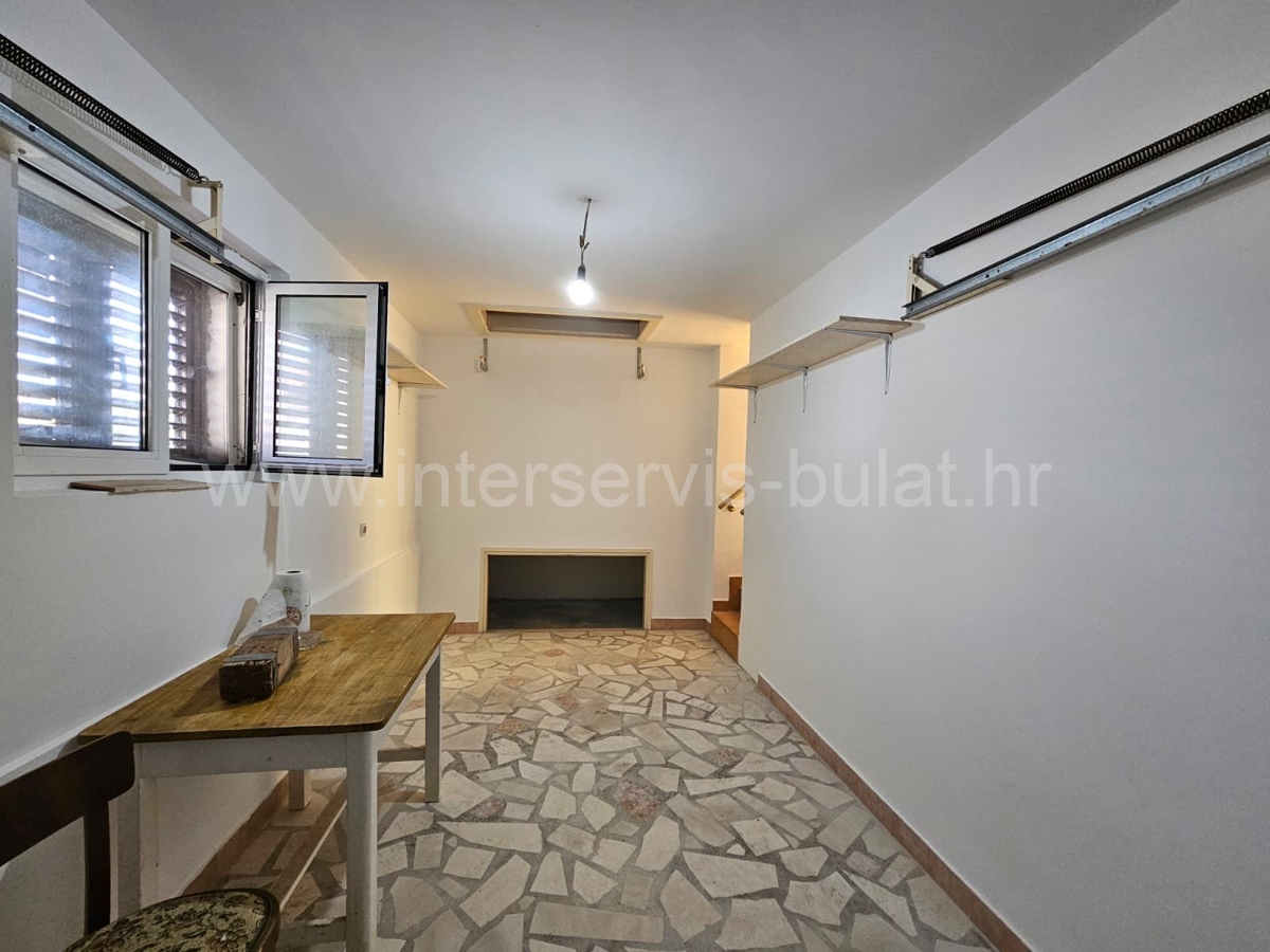 House For sale - ŠIBENSKO-KNINSKA ŠIBENIK