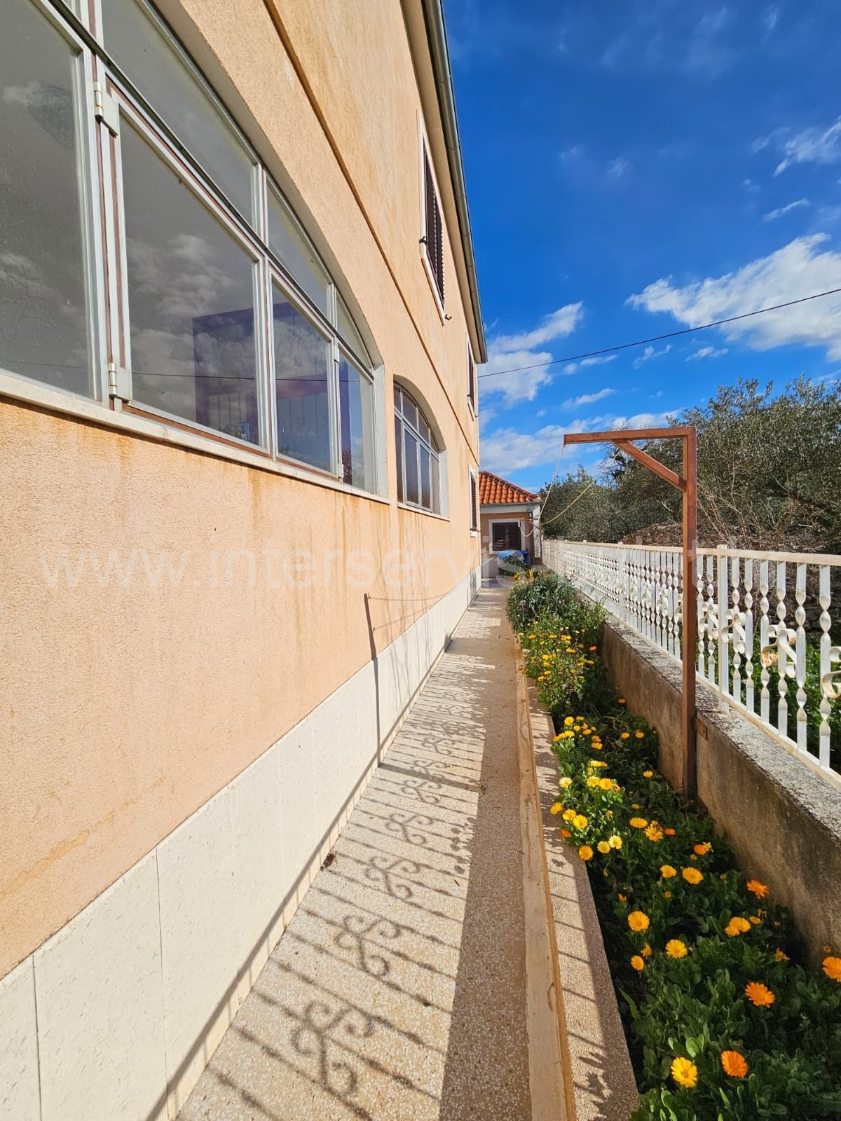 House For sale - ŠIBENSKO-KNINSKA ŠIBENIK