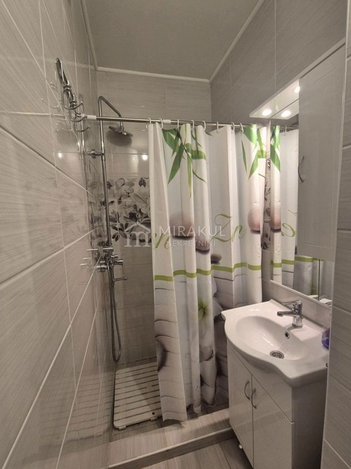 Apartment Zu verkaufen - ŠIBENSKO-KNINSKA ŠIBENIK