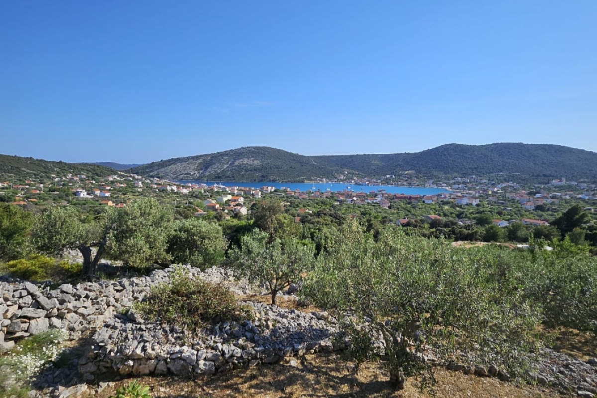 Land For sale - SPLITSKO-DALMATINSKA MARINA