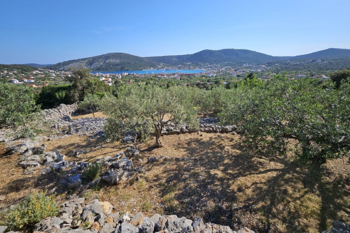 Land For sale - SPLITSKO-DALMATINSKA MARINA