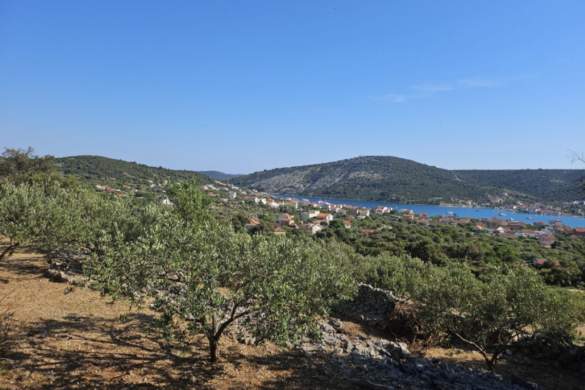 Land For sale - SPLITSKO-DALMATINSKA MARINA
