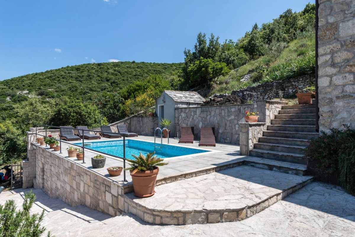 Dom Na sprzedaż - SPLITSKO-DALMATINSKA BRAČ