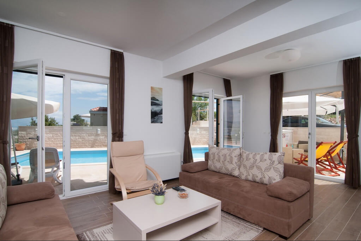 House For sale - SPLITSKO-DALMATINSKA BRAČ