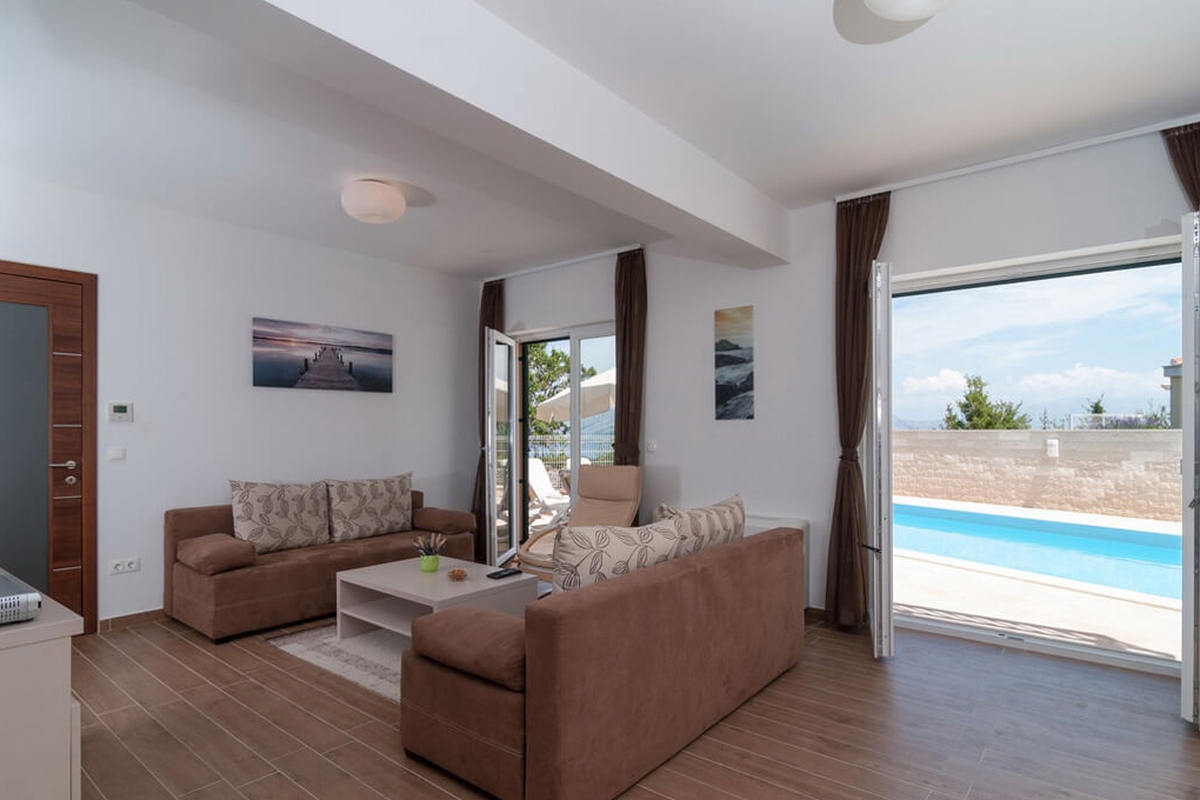 House For sale - SPLITSKO-DALMATINSKA BRAČ