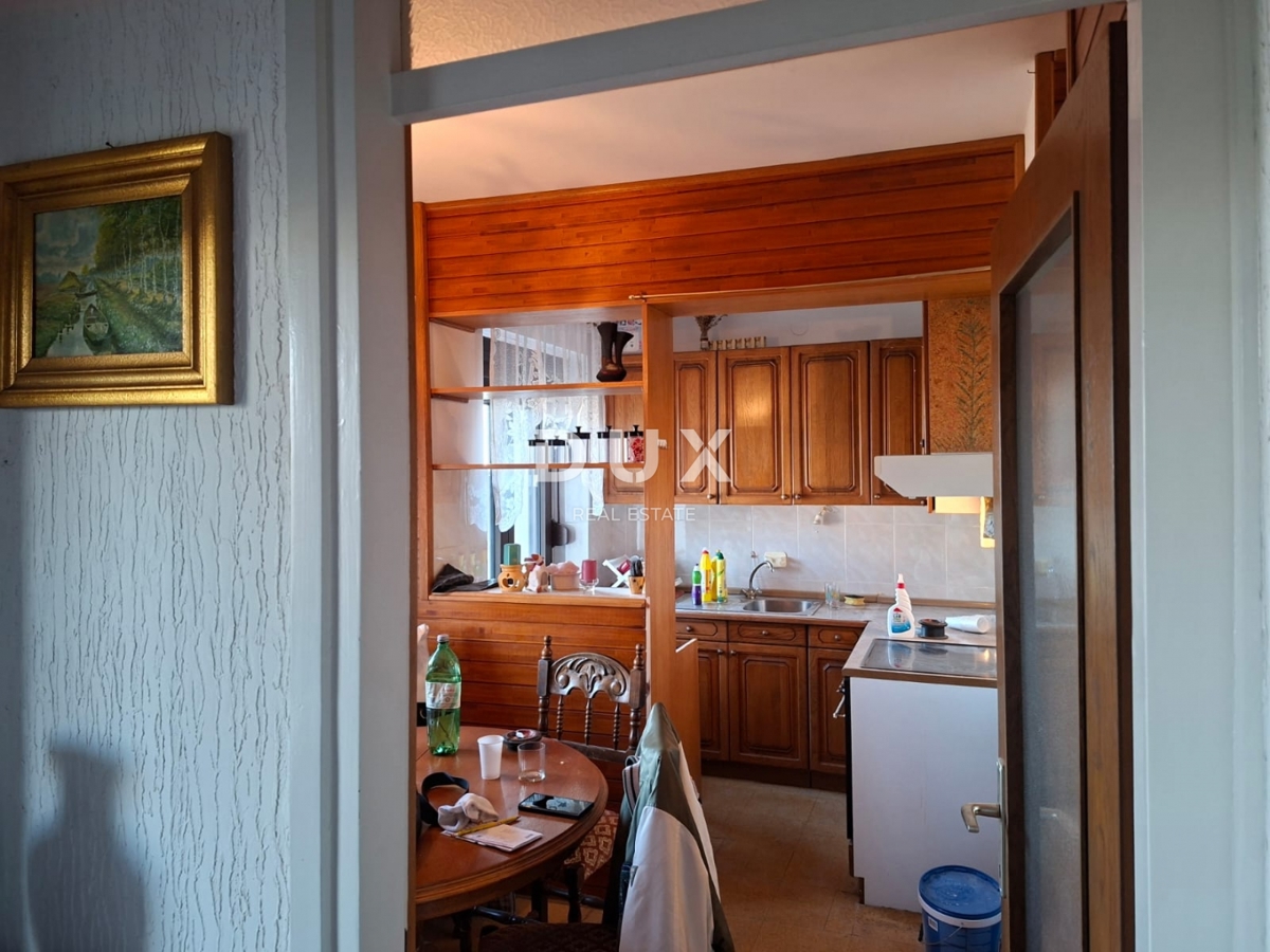 Flat For sale - PRIMORSKO-GORANSKA KASTAV