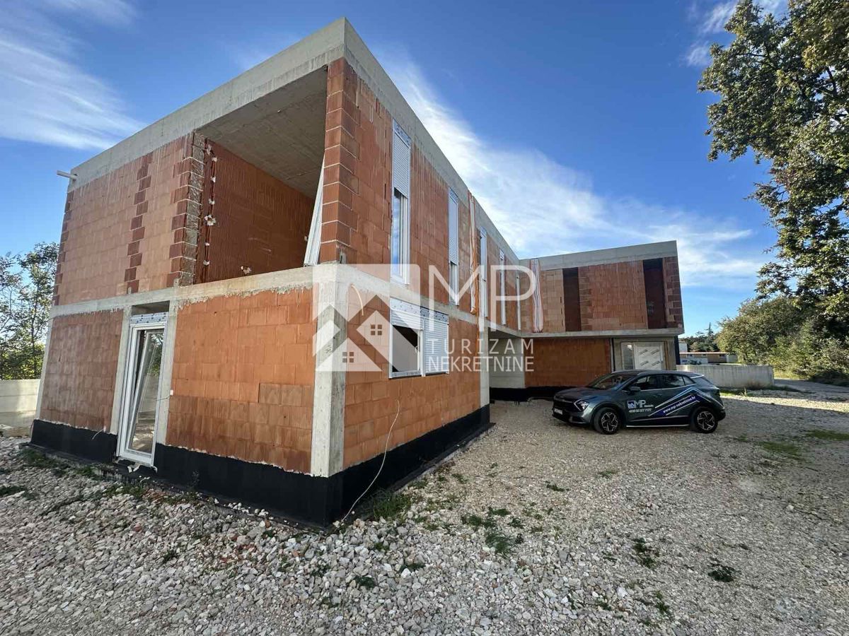 House For sale - Istarska Ližnjan - foto 2/37