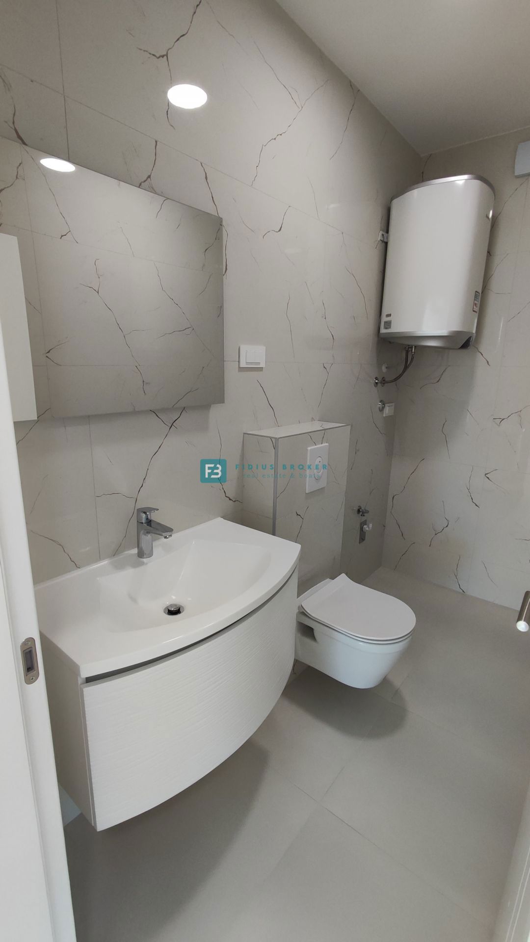 Flat For sale - ŠIBENSKO-KNINSKA VODICE