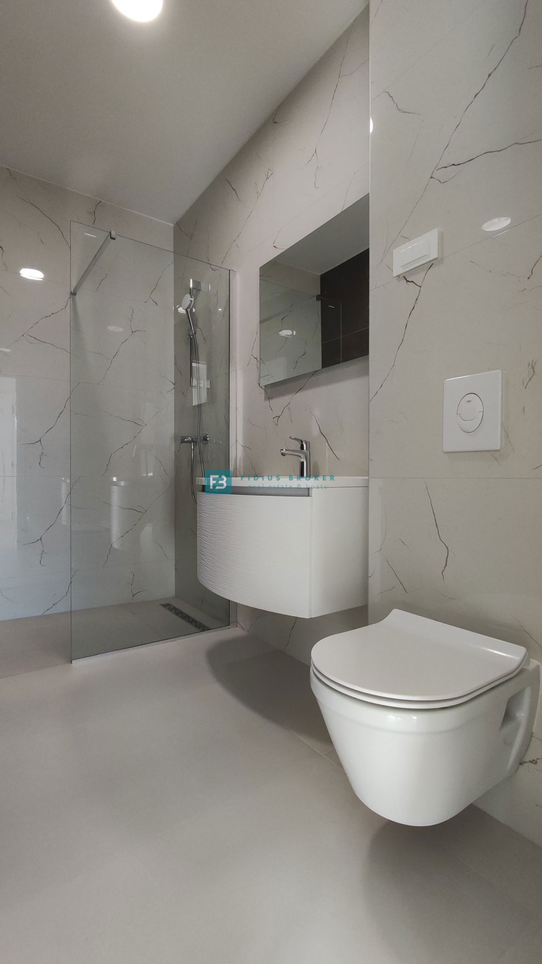 Flat For sale - ŠIBENSKO-KNINSKA VODICE