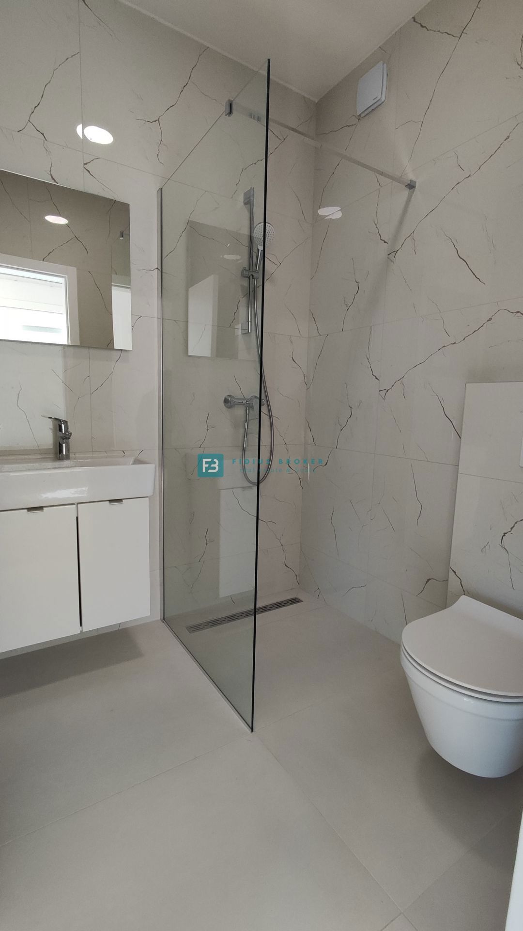 Flat For sale - ŠIBENSKO-KNINSKA VODICE